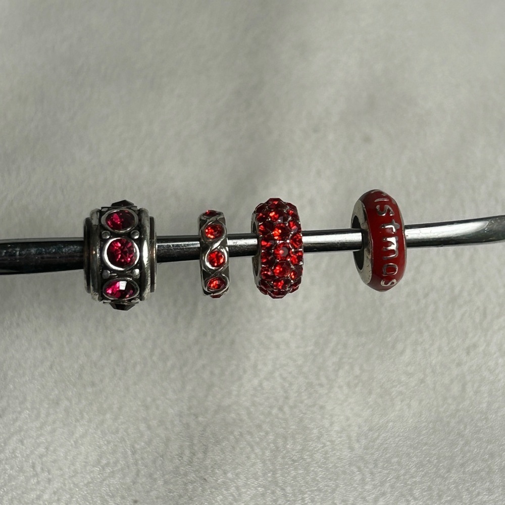 Brighton Sparkly Holiday Spacers Red Crystals Silver Plated Glam Lot of 4 - Picture 10 of 12